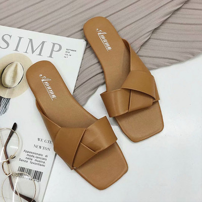 Lameda tallaga vabaaja naiste nahast sussid