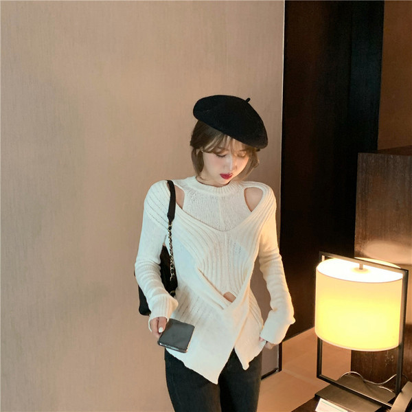 Bluza de dama cu decupaje si crapatura