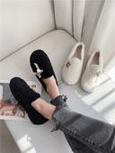 Įprasti moteriški pliušiniai mokasinai su gėlėmis