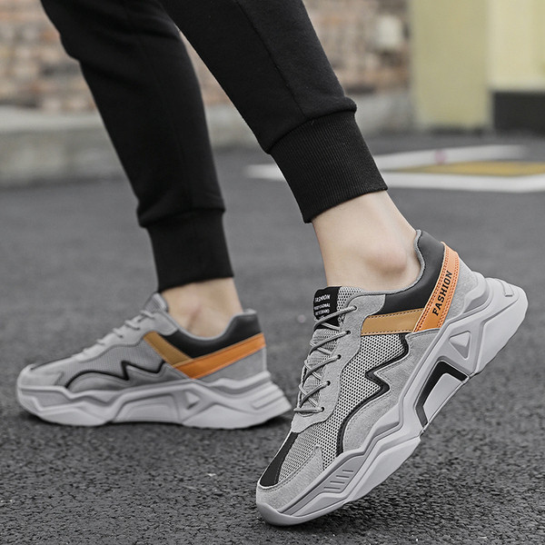 Šiuolaikiški vyriški sportbačiai su tekstiliniais ir ekologiškais zomšos raišteliais