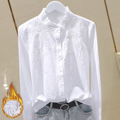 Ikdienas sieviešu krekls ar izšuvumu un apaļu kakla izgriezumu