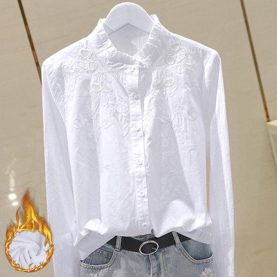 Ikdienas sieviešu krekls ar izšuvumu un apaļu kakla izgriezumu