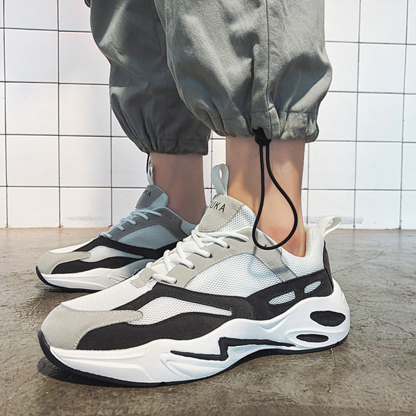 Novi model proljetnih tenisica sa vezicama od eko antilopa i tekstila