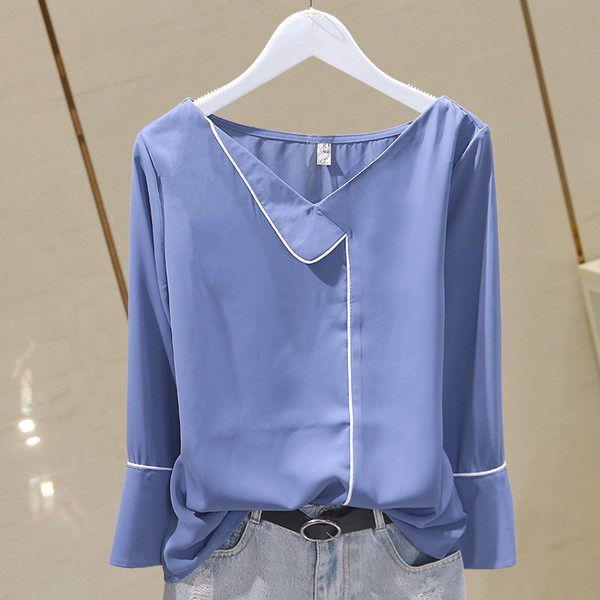 Cămașă casual de damă cu decolteu spitz - model larg