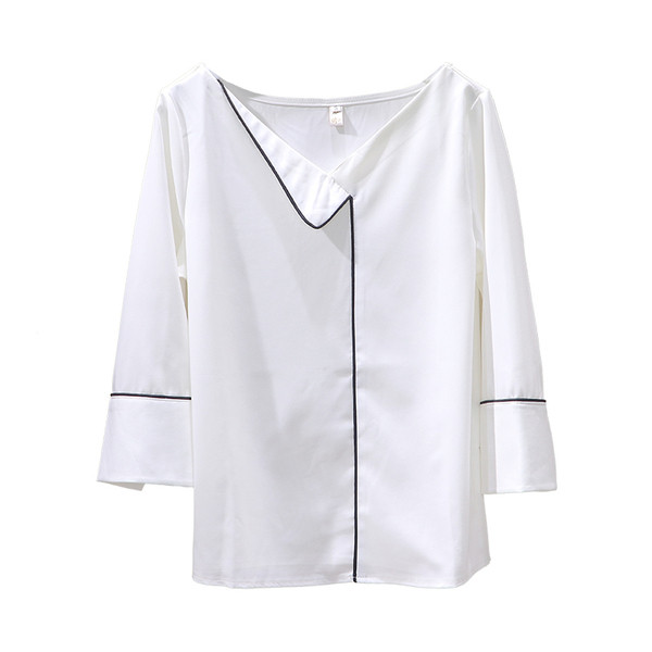 Cămașă casual de damă cu decolteu spitz - model larg