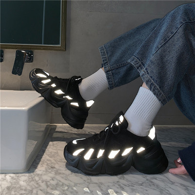 Alkalmi női tornacipő magas durva talppal