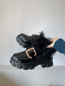 Ikdienas sieviešu apavi ar augstu raupju zoli un dūnu