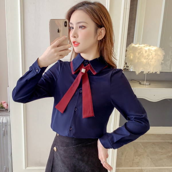 Cămașă de damă cu guler și panglică clasică