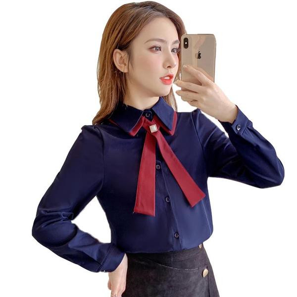 Cămașă de damă cu guler și panglică clasică