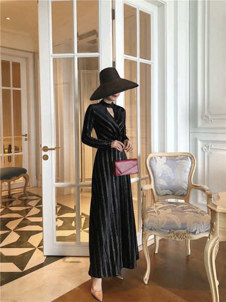 Rochie retro de dama lunga