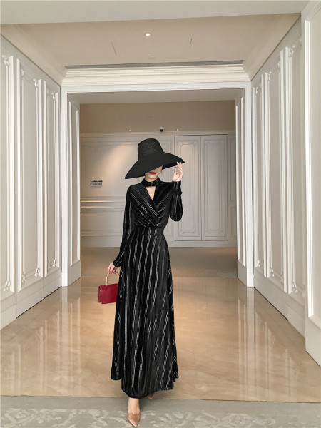 Rochie retro de dama lunga