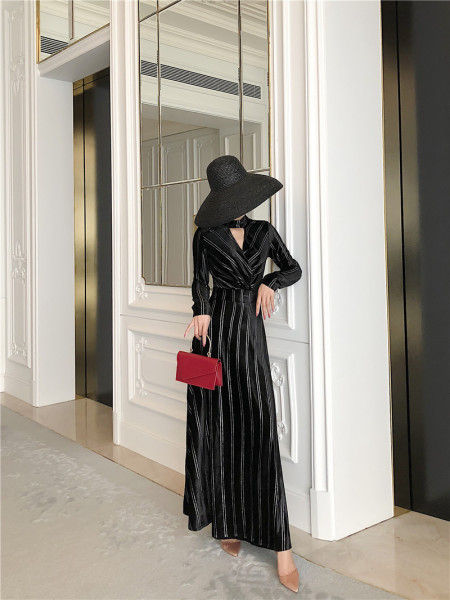 Rochie retro de dama lunga