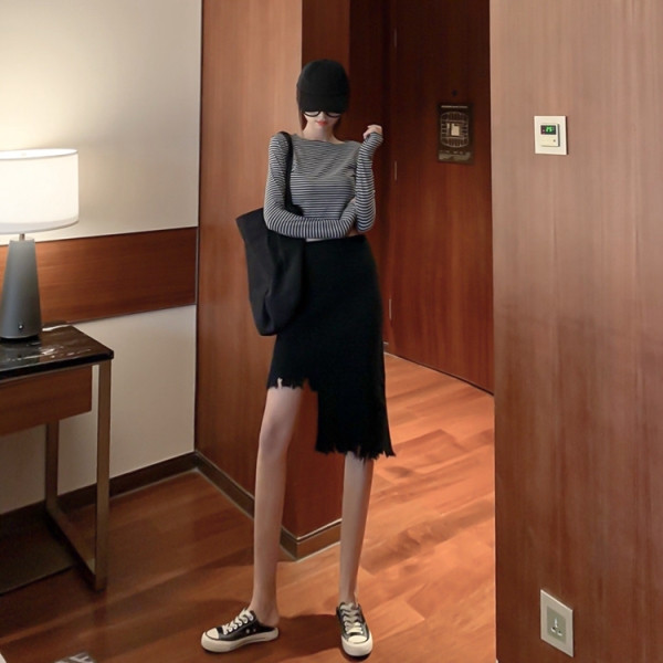 Asimetriski sieviešu svārki no velveta džersija ar augstu vidukli