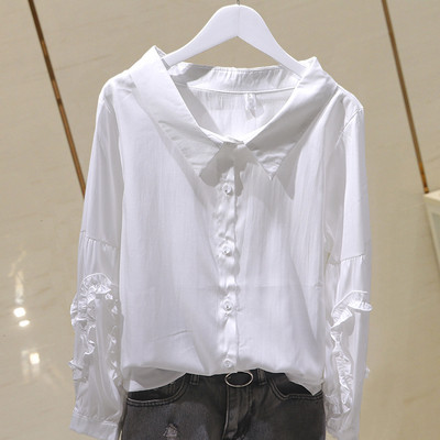 Ikdienas sieviešu krekls ar pogām un špica kakla izgriezumu