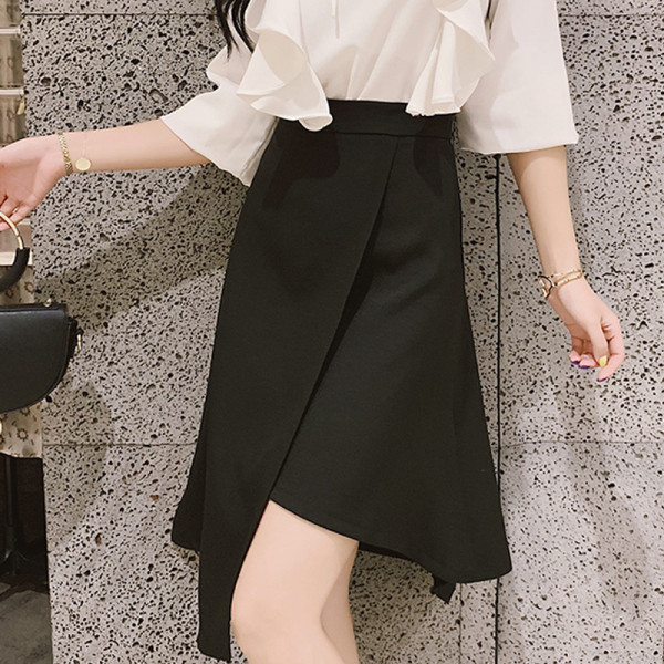 Női szoknya magas derékkal - aszimmetrikus modell