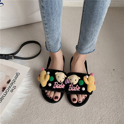 Papuci de pluș de damă cu elemente 3D și talpă plată