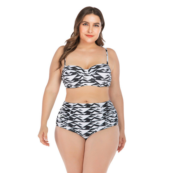 Didelio dydžio dviejų dalių maudymosi kostiumėlis aukštu juosmeniu