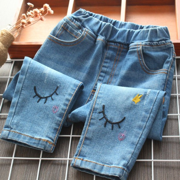 Új modell gyerek farmernadrág hímzéssel lányoknak