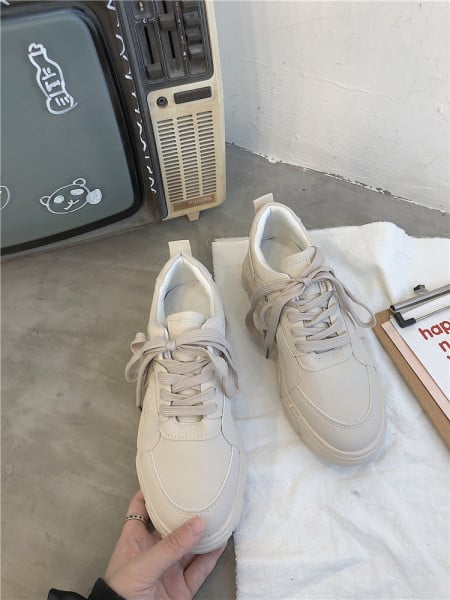 Sportske i casual ženske tenisice s vezicama