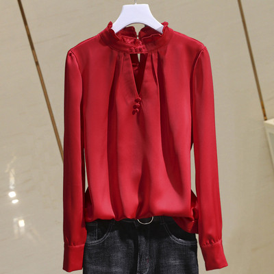 Aktuális női ing gallérján gombokkal - széles modell