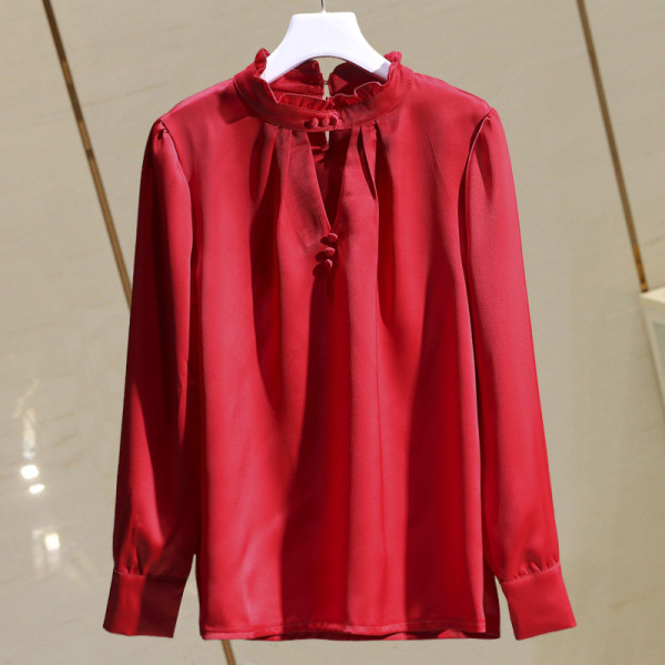 Aktuális női ing gallérján gombokkal - széles modell