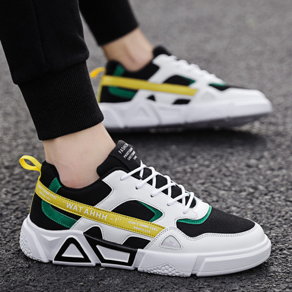 Modernūs vyriški sportbačiai iš eko odos ir tekstilės su užrašais