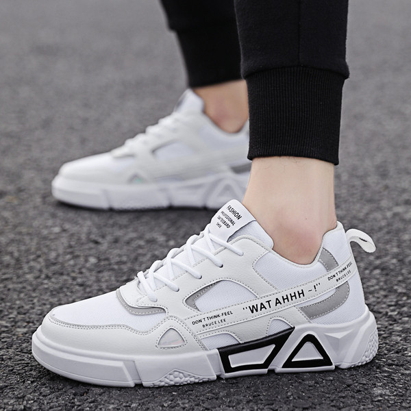 Modernūs vyriški sportbačiai iš eko odos ir tekstilės su užrašais