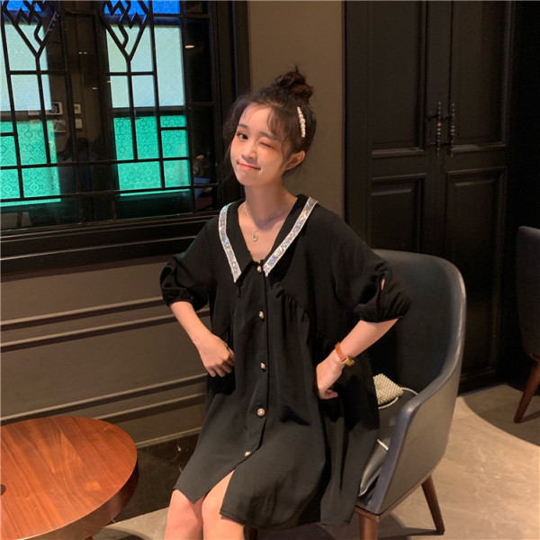 Rochie de dama de primavara cu decolteu spitz si paiete