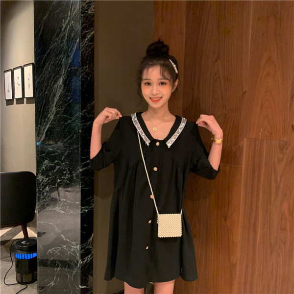 Rochie de dama de primavara cu decolteu spitz si paiete