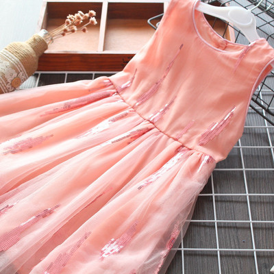 Šiuolaikinė vaikiška suknelė su blizgučiais mergaitėms - kirpimo modelis