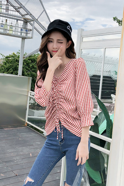 Cămașă casual de damă în carouri cu cravate în roșu