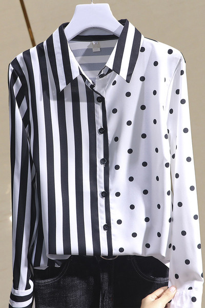 Cămașă casual de damă în dungi cu guler clasic în alb-negru