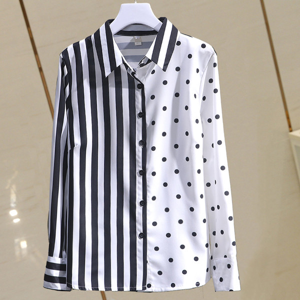 Cămașă casual de damă în dungi cu guler clasic în alb-negru