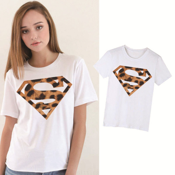 Hétköznapi női póló fehér rátéttel