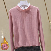 Sieviešu ikdienas blūze ar mežģīnēm pie kakla izgriezuma un piedurknēm