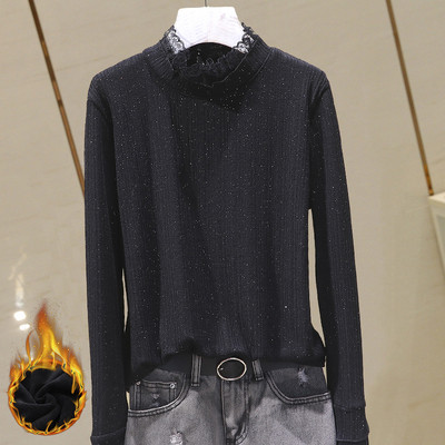 Sieviešu ikdienas blūze ar mežģīnēm pie kakla izgriezuma un piedurknēm