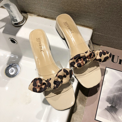 Sieviešu modernas čības ar lentīti ar dzīvnieku rakstu un papēdi