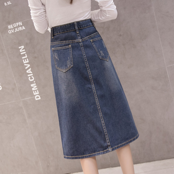 Fusta de dama moderna din denim cu broderie - model croiat