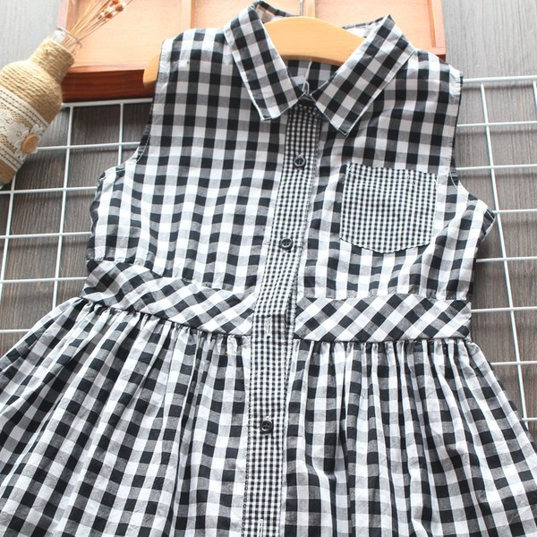 Novi model karirane dječje haljine s gumbima i džepom za djevojčice