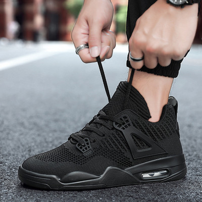 Naujo modelio tekstiliniai sportbačiai su oro kamera