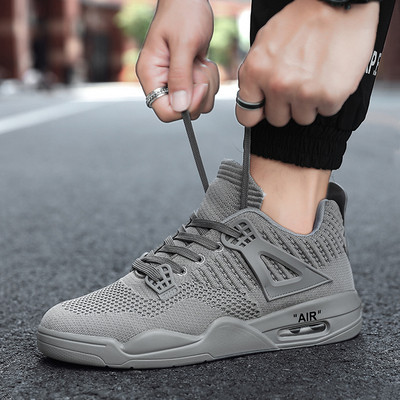 Naujo modelio tekstiliniai sportbačiai su oro kamera