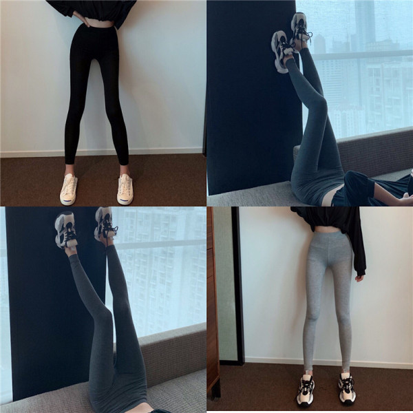 Paprasto modelio sportinės-laisvalaikės moteriškos antblauzdžiai aukštu liemeniu