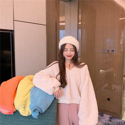 Plüss női pulóver spitz nyakkivágással