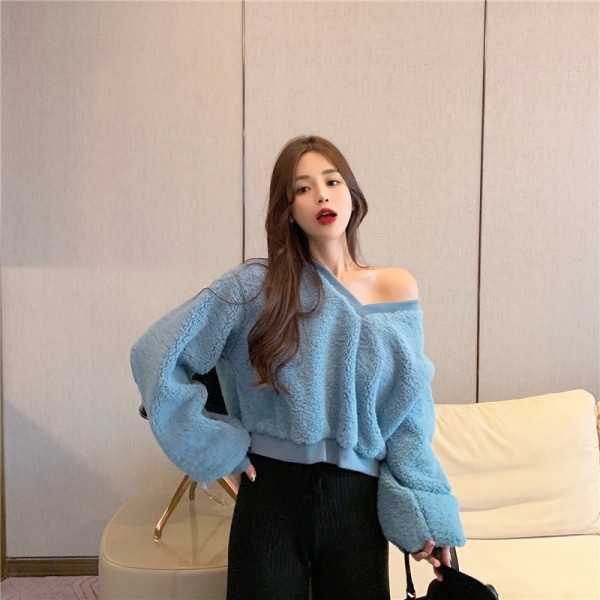 Plüss női pulóver spitz nyakkivágással