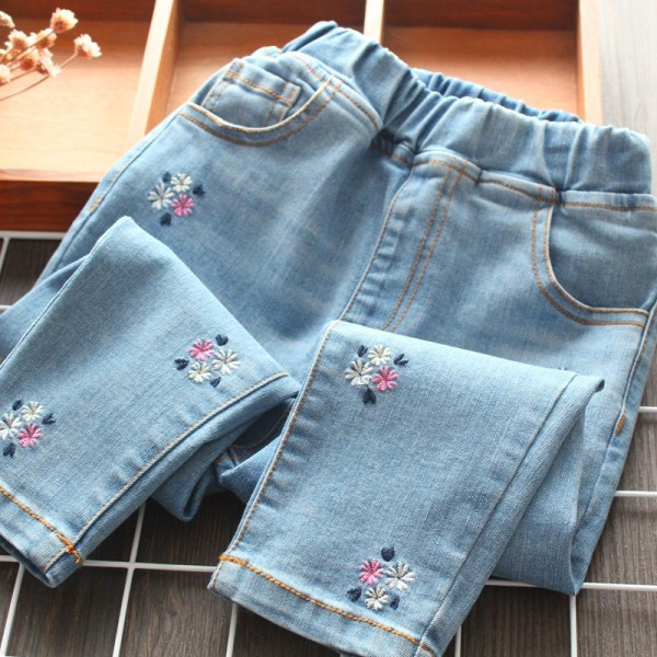 Šiuolaikiški vaikiški džinsai su siuvinėjimais ir kišene mergaitėms