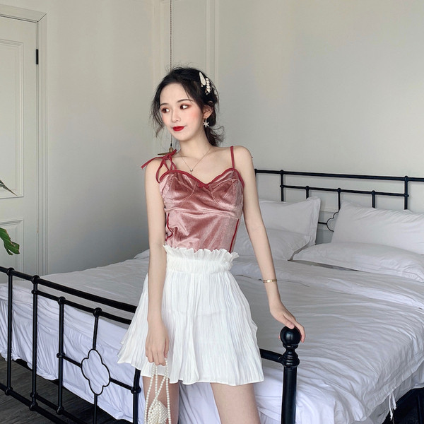 Aksominis moteriškas rožinis apatinis trikotažas su špico iškirpte