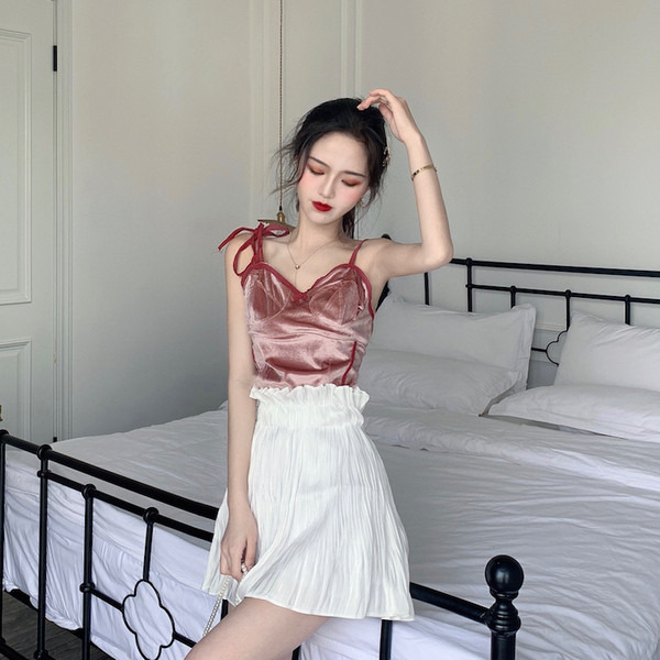 Aksominis moteriškas rožinis apatinis trikotažas su špico iškirpte