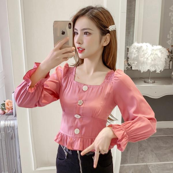 Női alkalmi ing négyzet alakú nyakkivágással és gombokkal