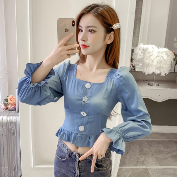 Női alkalmi ing négyzet alakú nyakkivágással és gombokkal