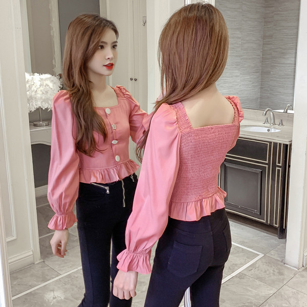 Női alkalmi ing négyzet alakú nyakkivágással és gombokkal